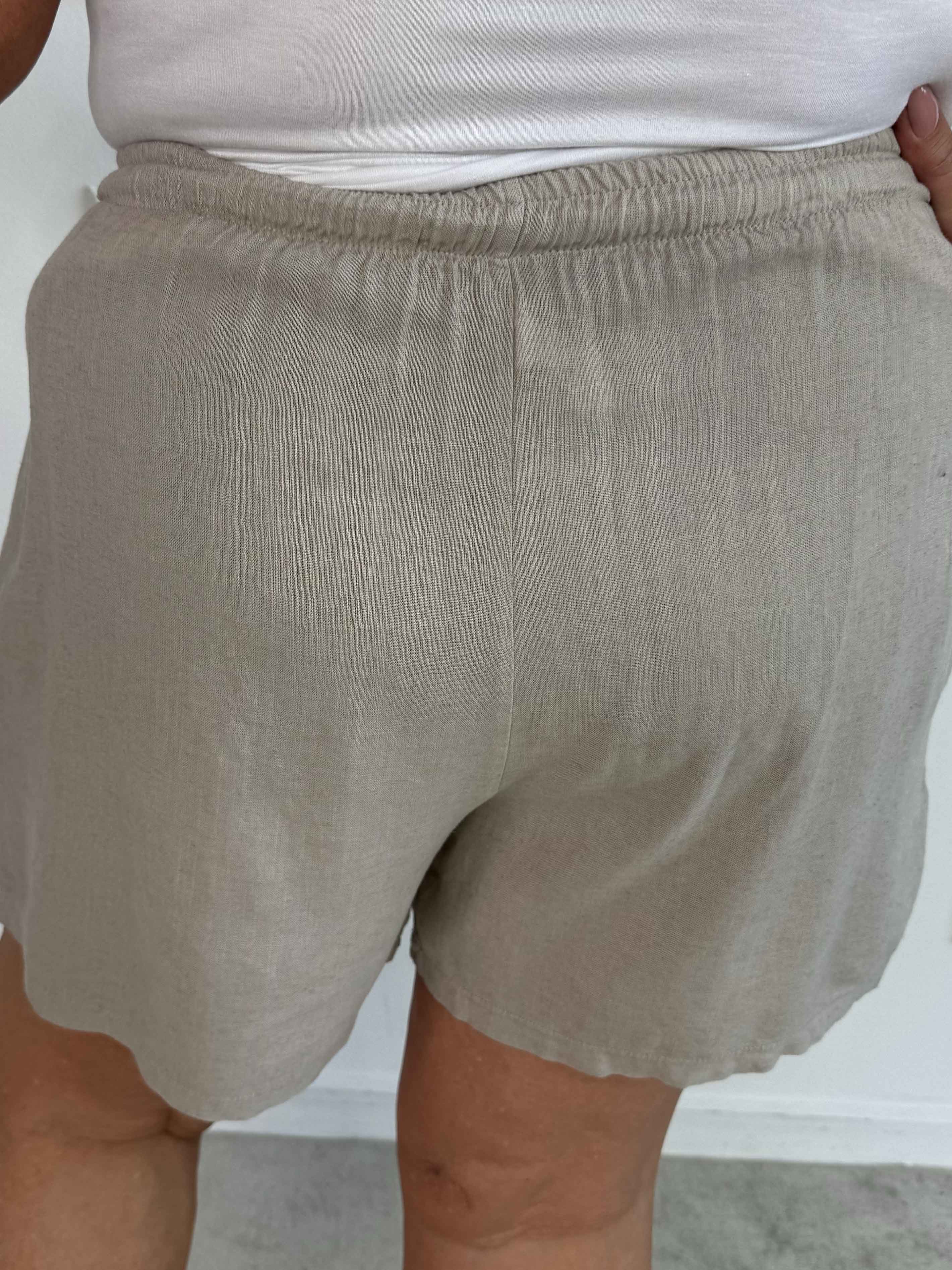 Clara Shorts - Lätta shorts i viskos och linne